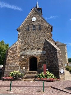 facade outside church saint martin lib egal frat
