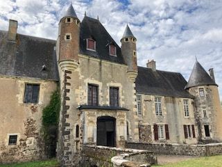CHATEAU DE BOUCARD